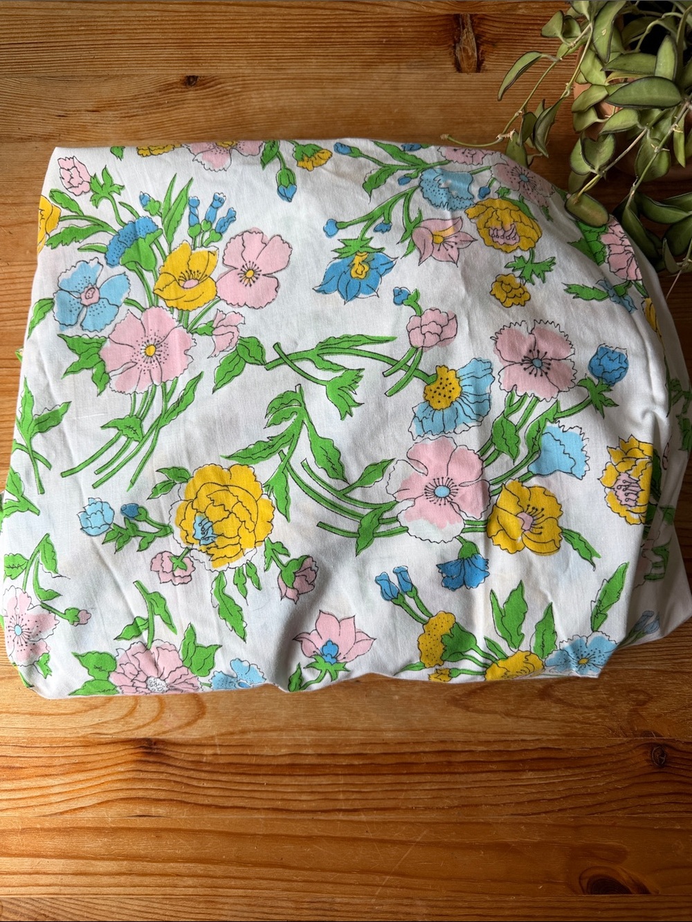 Vintage Floral Twin Fitted Sheet